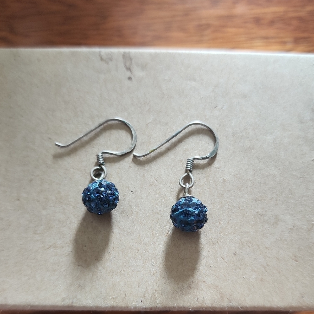 Elegant Blue Beaded Earrings - Picture 2 of 2